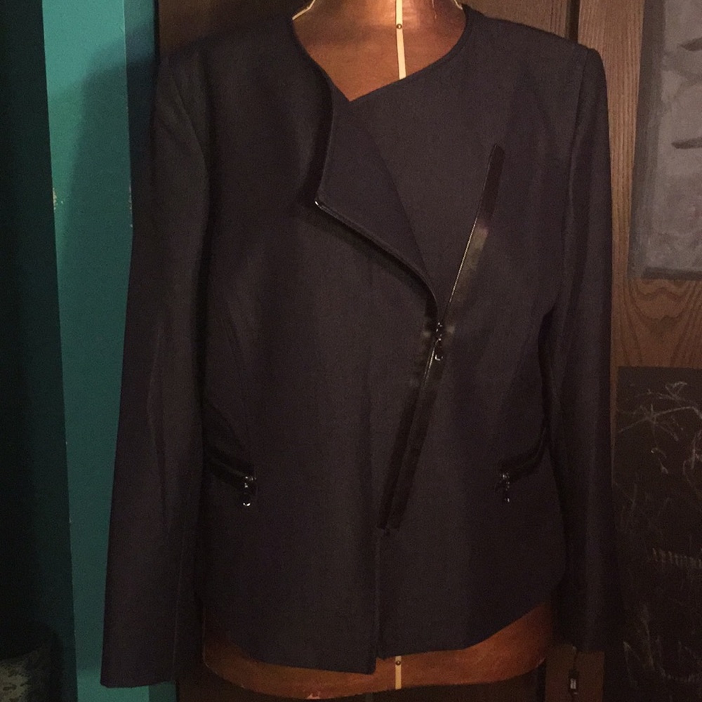 ✨ Tahari Arthur S. Levine Denim Blue Suit NWT